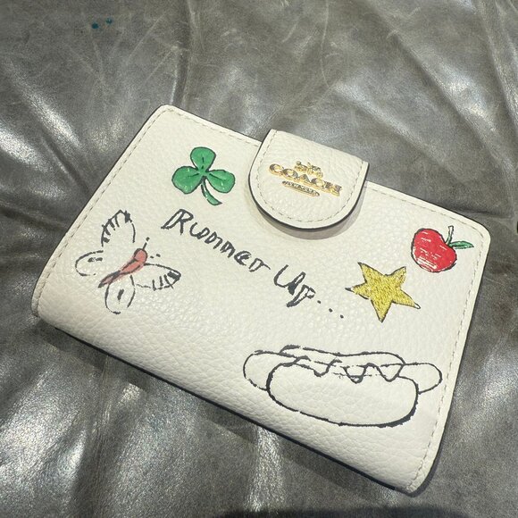 coach Medium Corner Zip Wallet With Sketch Print cao94 - Picture 1 of 6